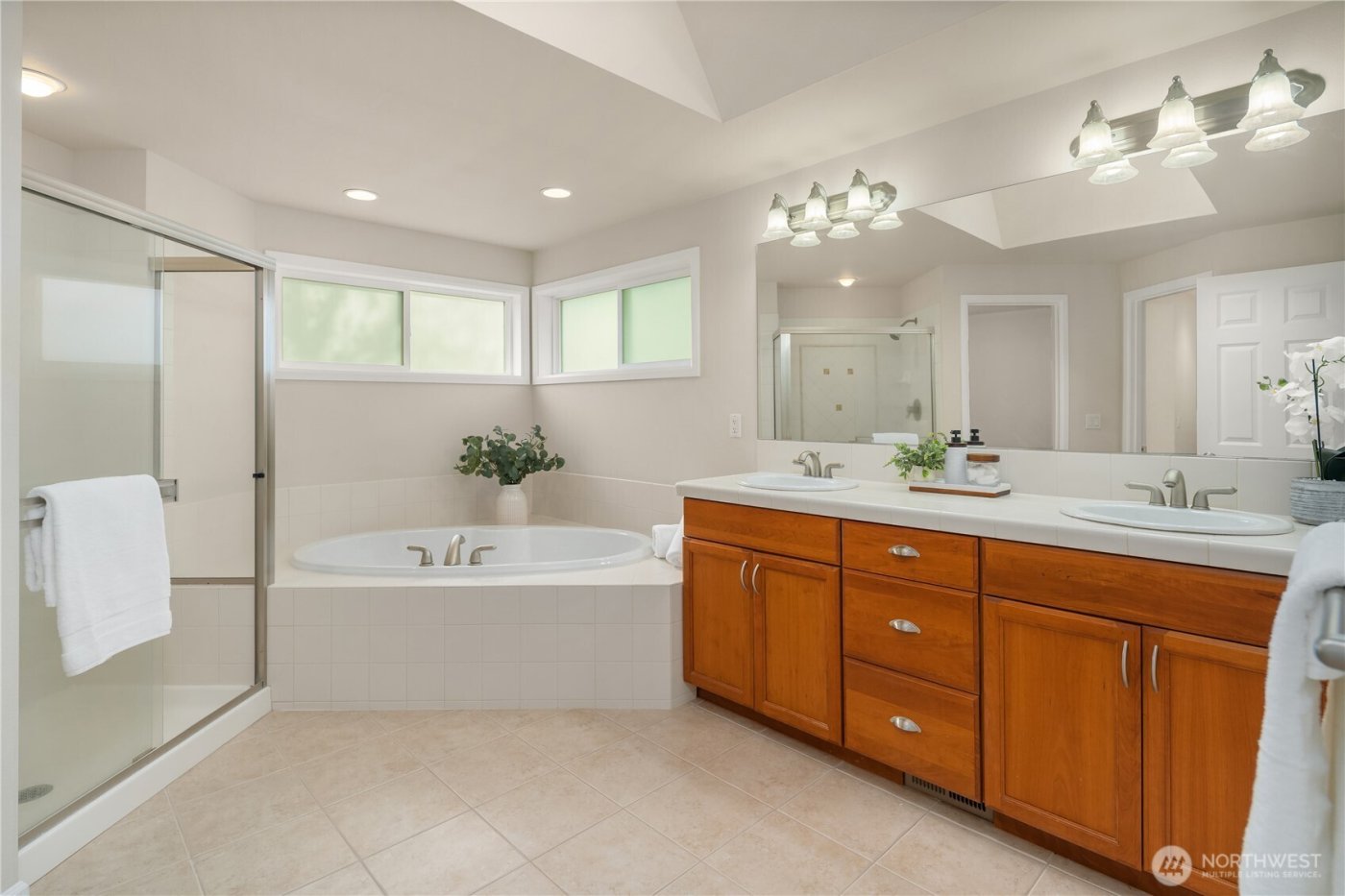 26822 SE 22nd Court , Sammamish, WA 98075