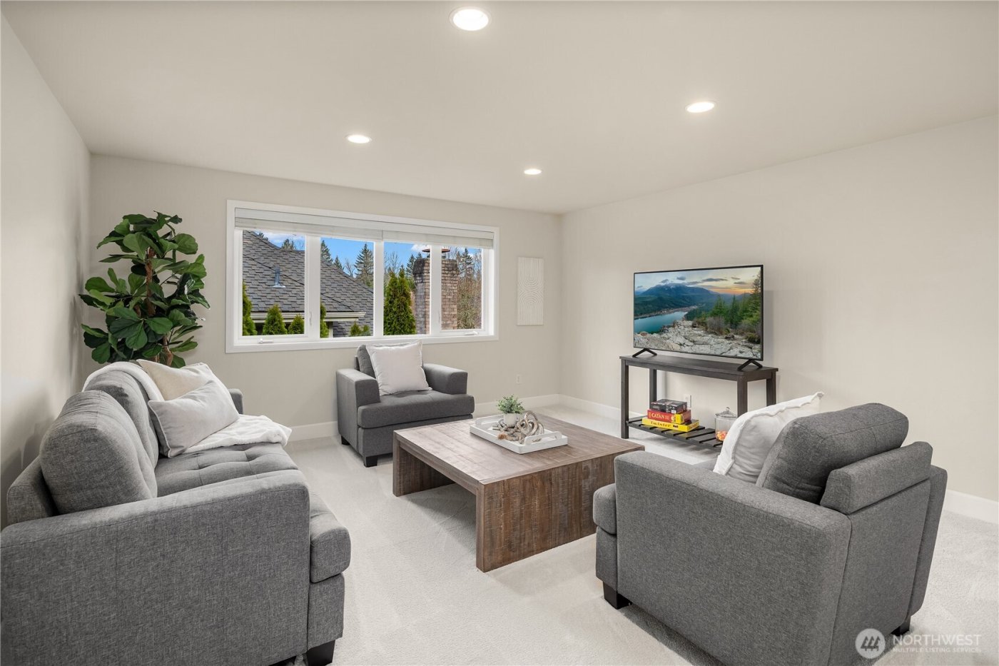 26822 SE 22nd Court , Sammamish, WA 98075