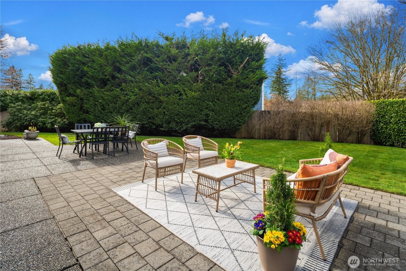 26822 SE 22nd Court , Sammamish, WA 98075