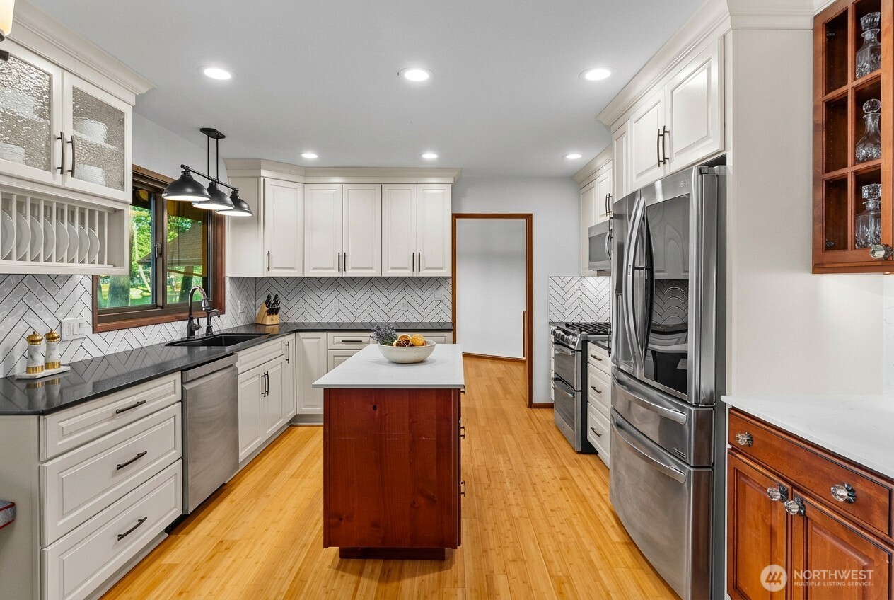 1970 Cambridge Lane SW, Olympia, WA 98512