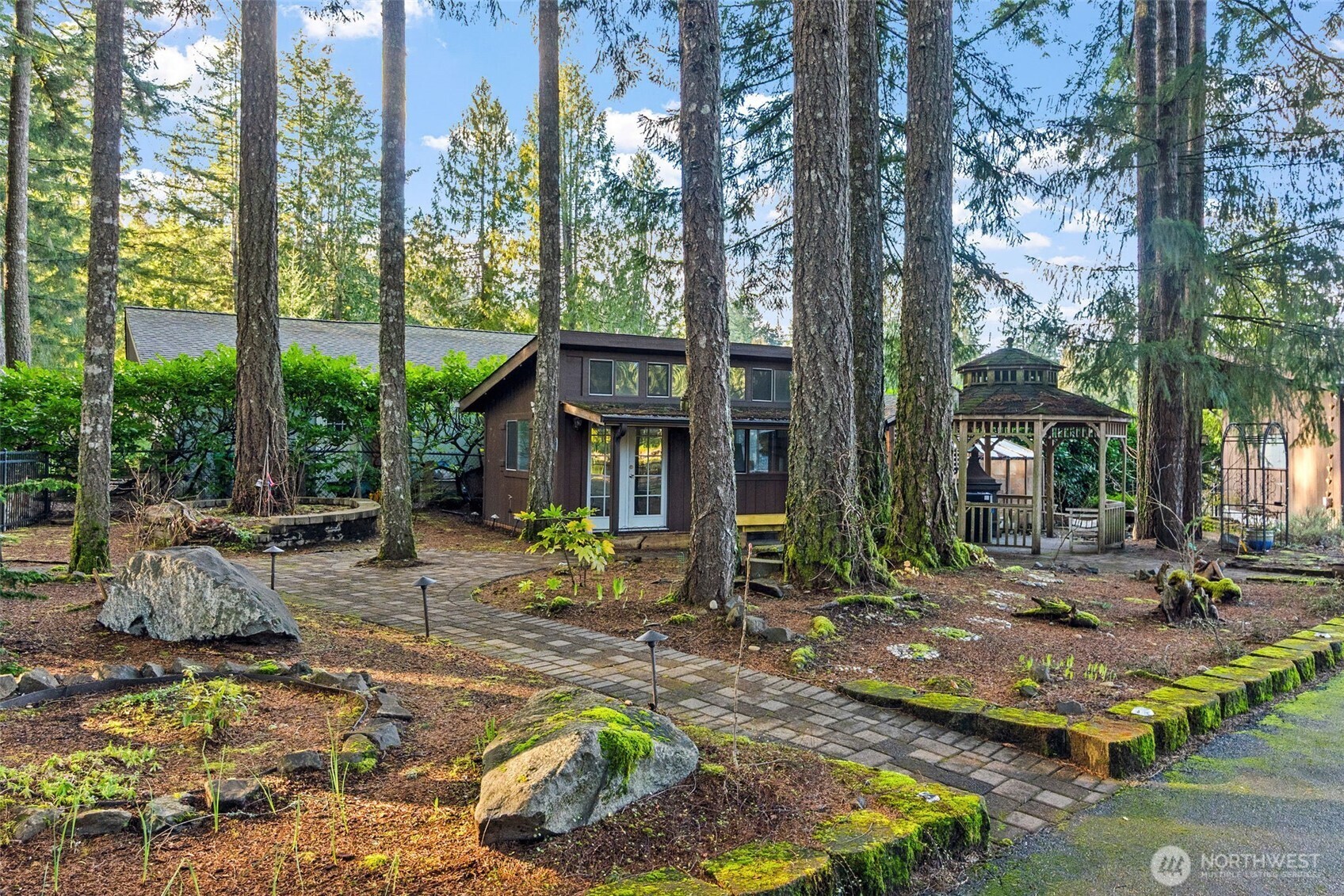 1970 Cambridge Lane SW, Olympia, WA 98512