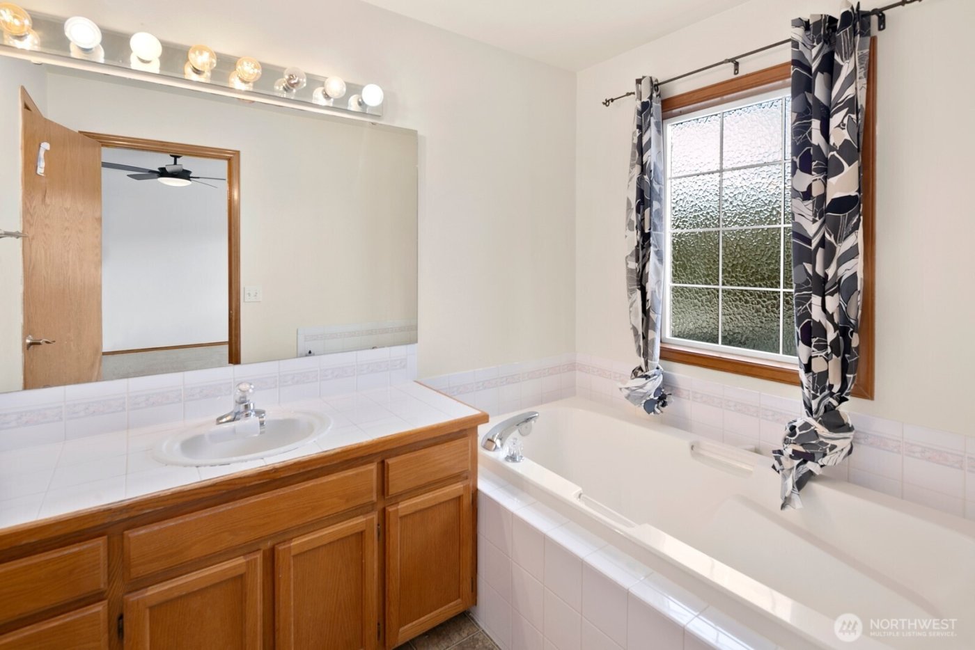 14722 45th Place W, Lynnwood, WA 98087