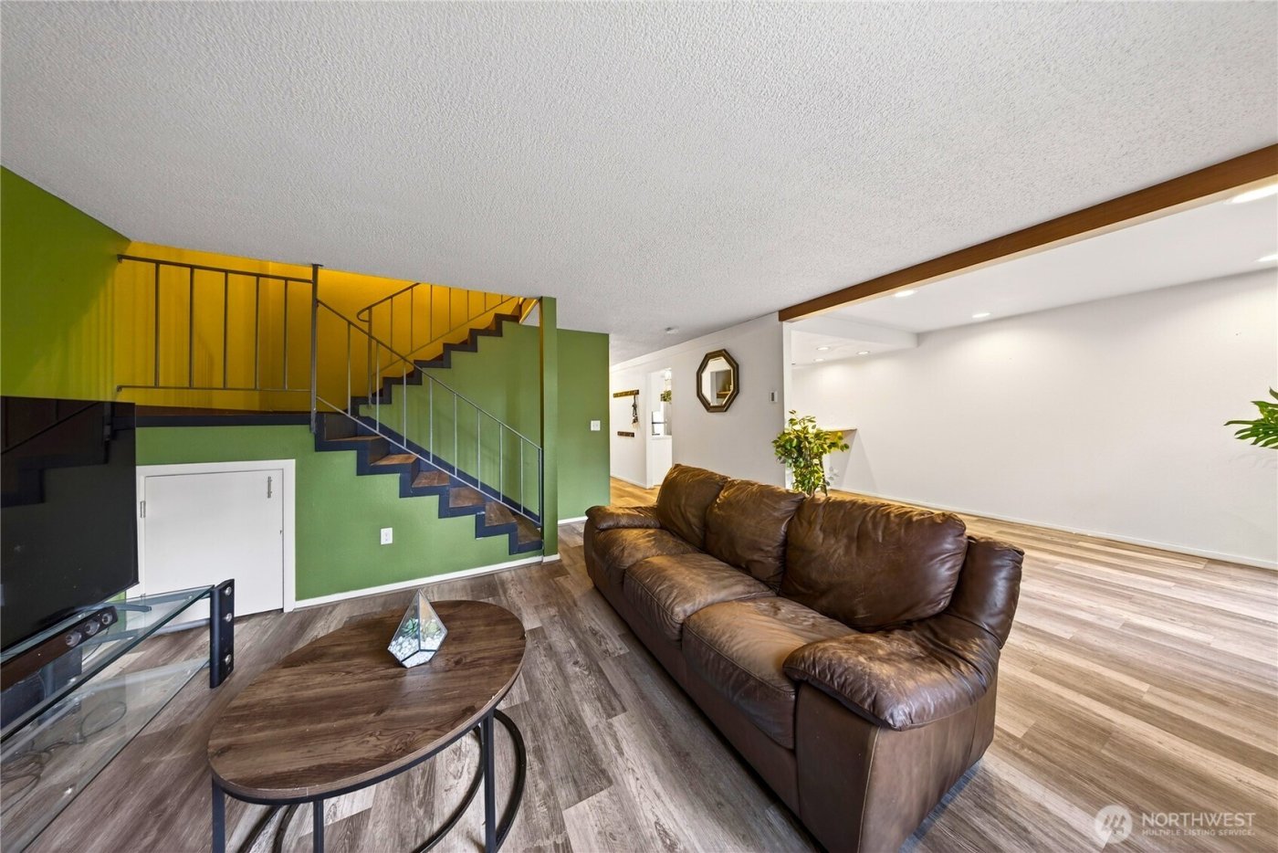 111 NW Columbia Dr #B6, Oak Harbor, WA 98277