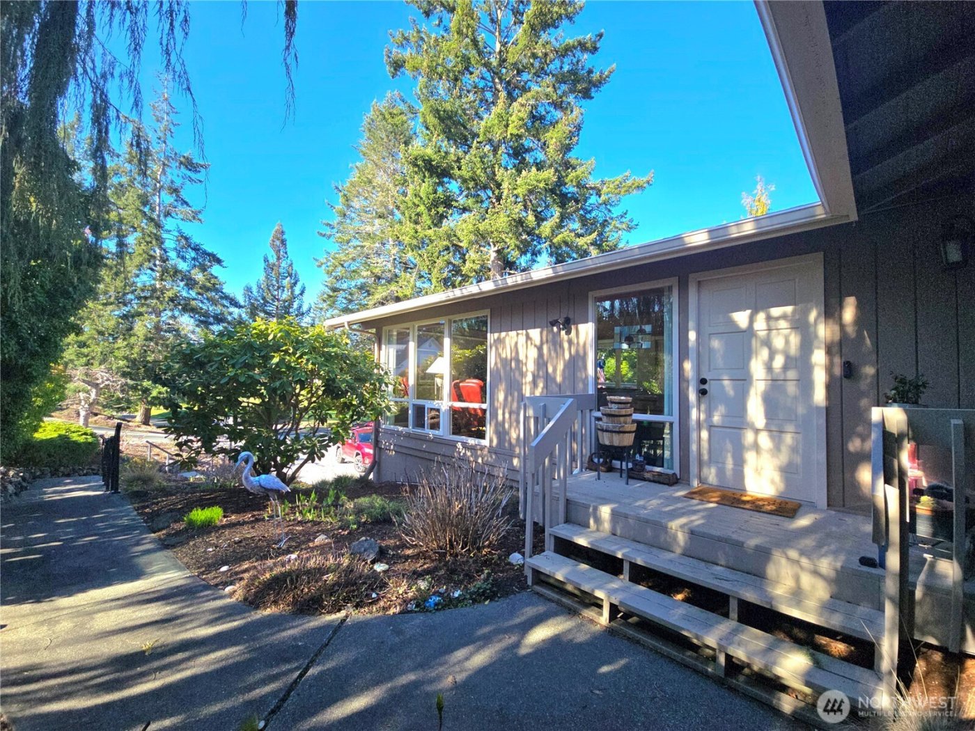 296 Taylor Blvd , Sequim, WA 98382