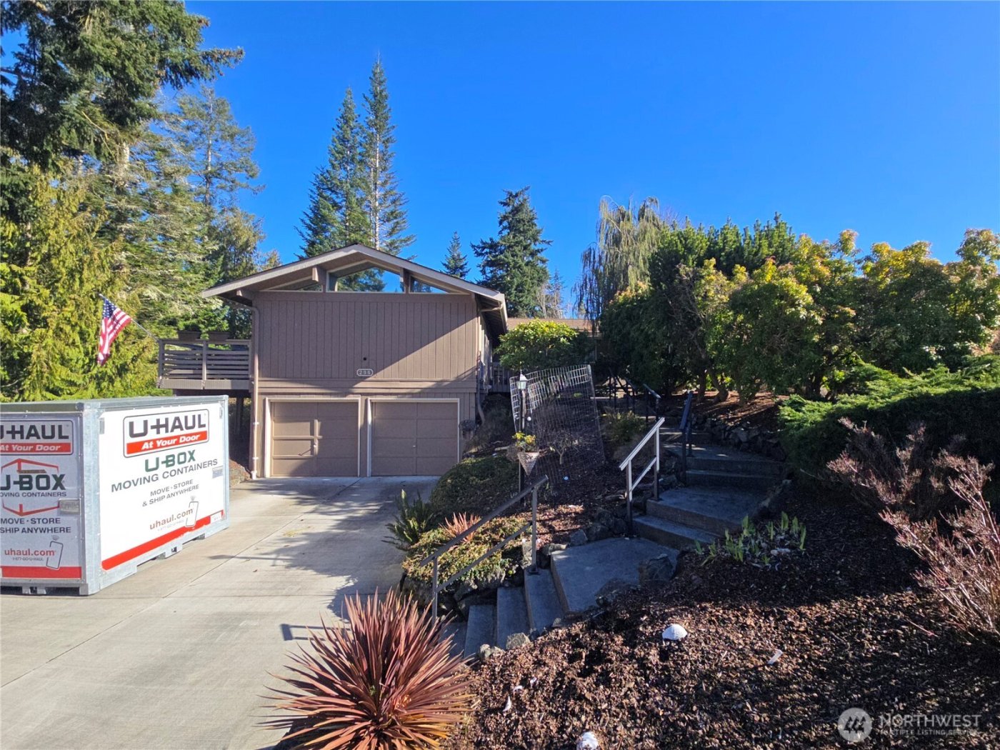 296 Taylor Blvd , Sequim, WA 98382