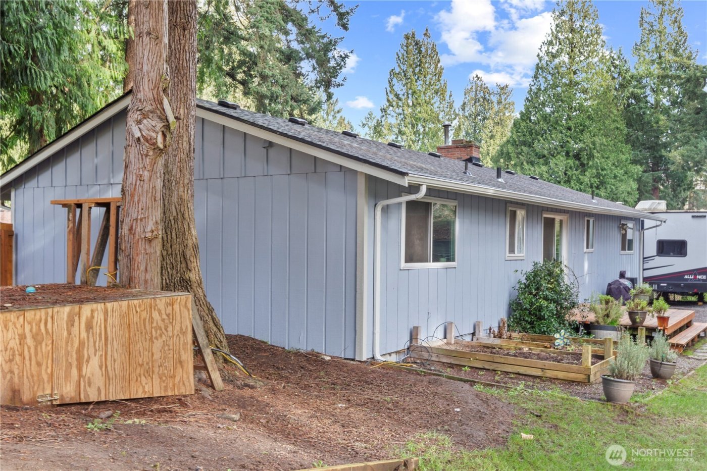 203 S 357th Street , Federal Way, WA 98003