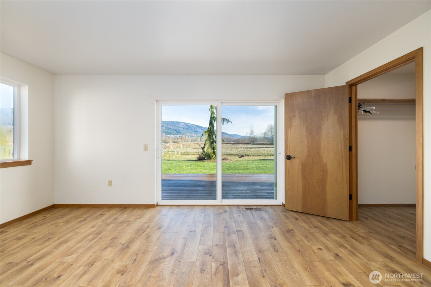 965 N Fruitdale Road , Sedro Woolley, WA 98284