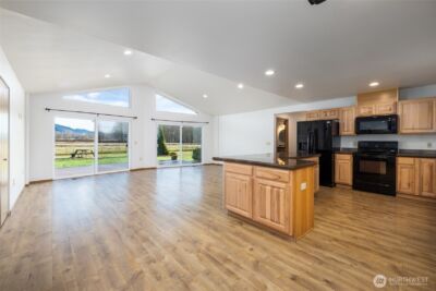 965 N Fruitdale Road , Sedro Woolley, WA 98284 - Photo 4