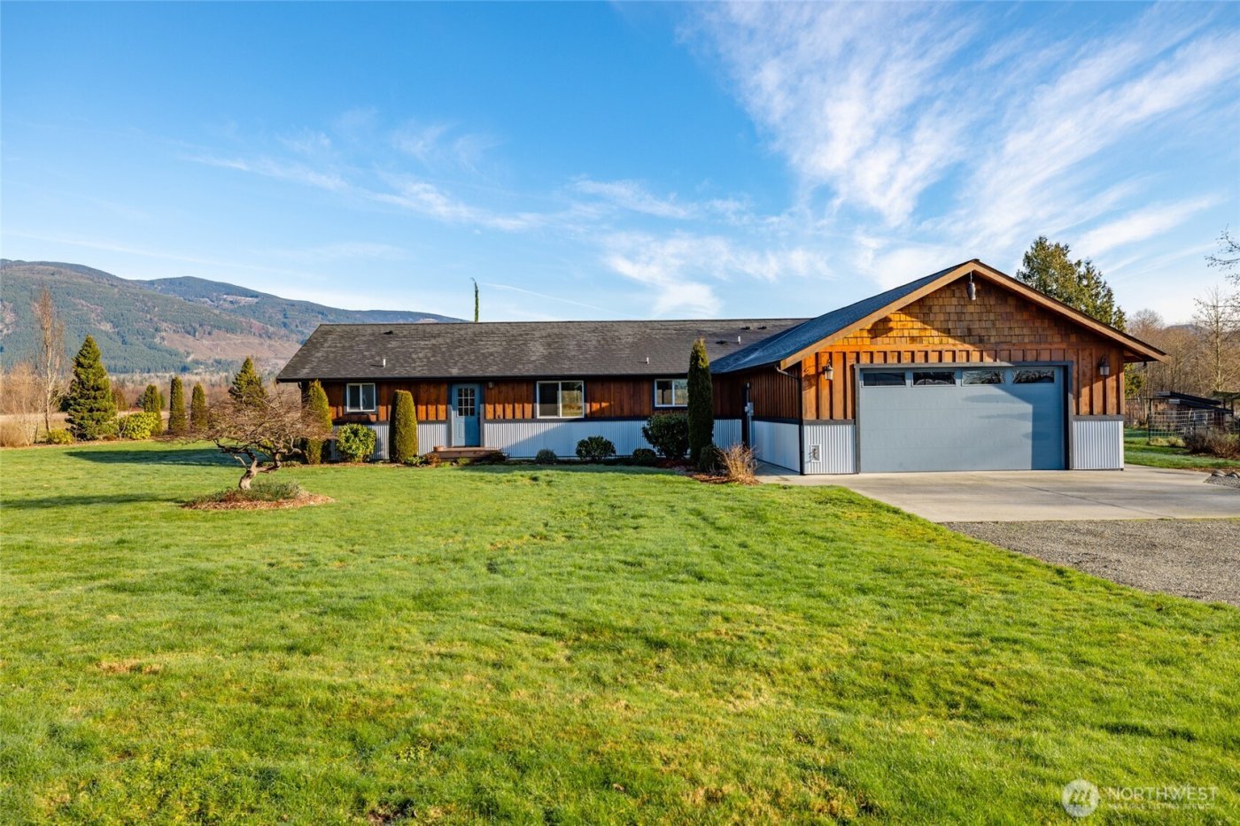 965 N Fruitdale Road , Sedro Woolley, WA 98284