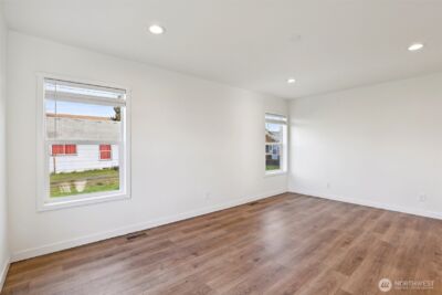 332 23rd Avenue , Longview, WA 98632 - Photo 3