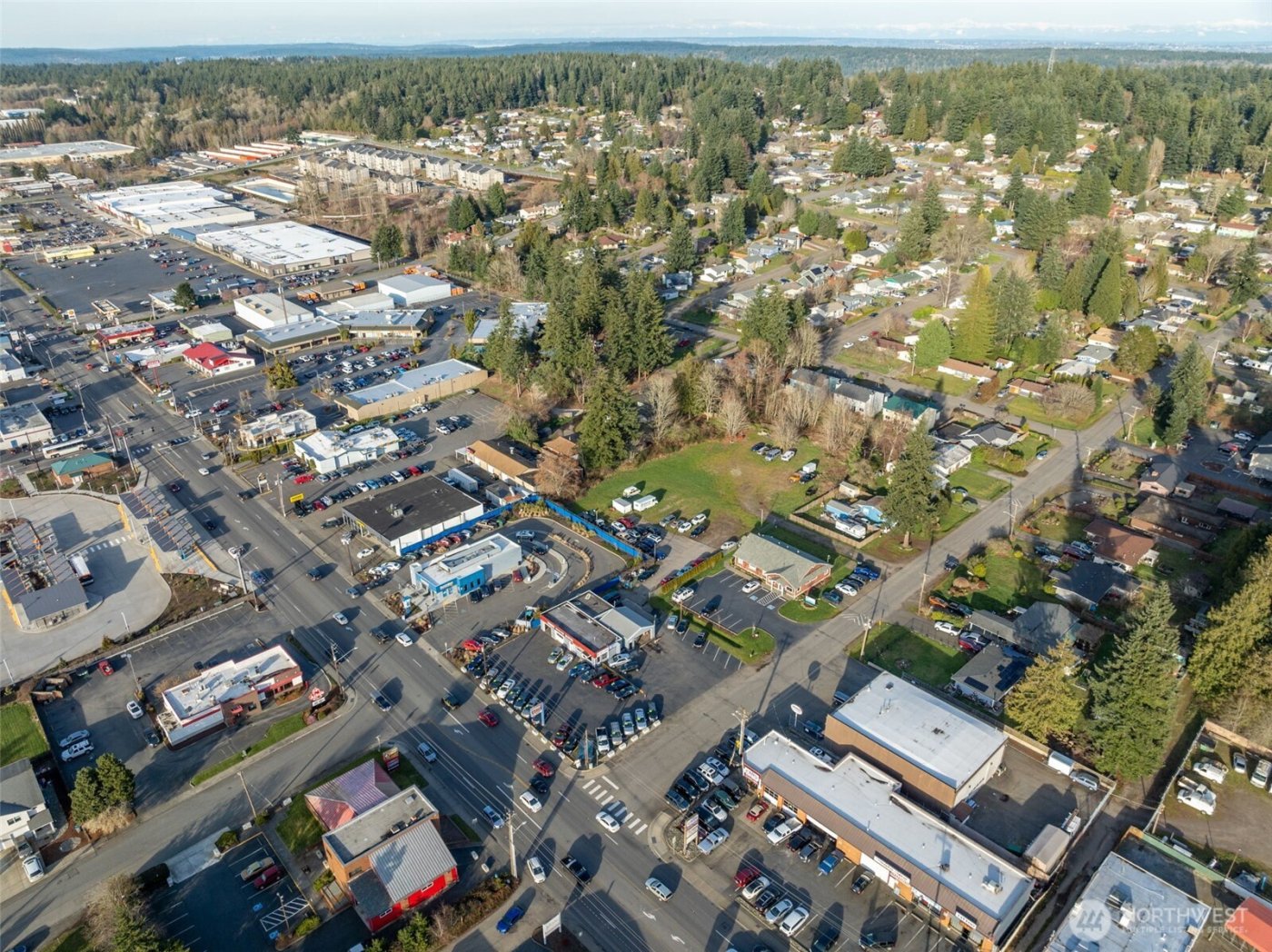 3890 Wheaton Way , Bremerton, WA 98310