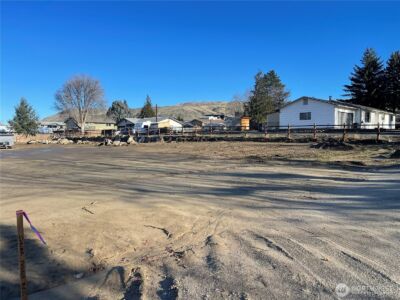 313 34th Street NW, East Wenatchee, WA 98802