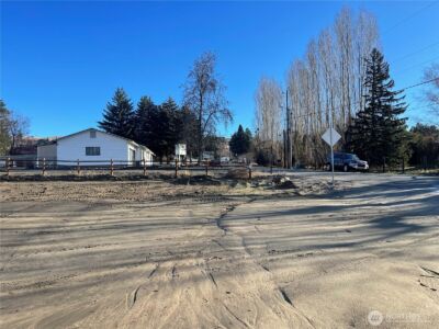 313 34th Street NW, East Wenatchee, WA 98802 - Photo 4