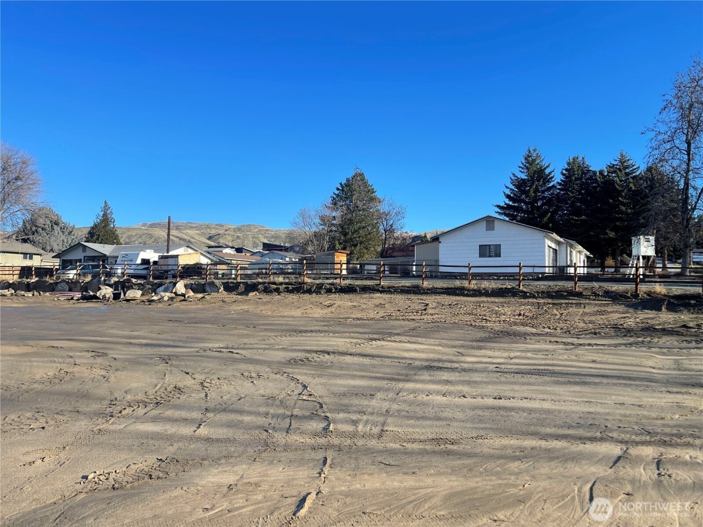 313 34th Street NW, East Wenatchee, WA 98802