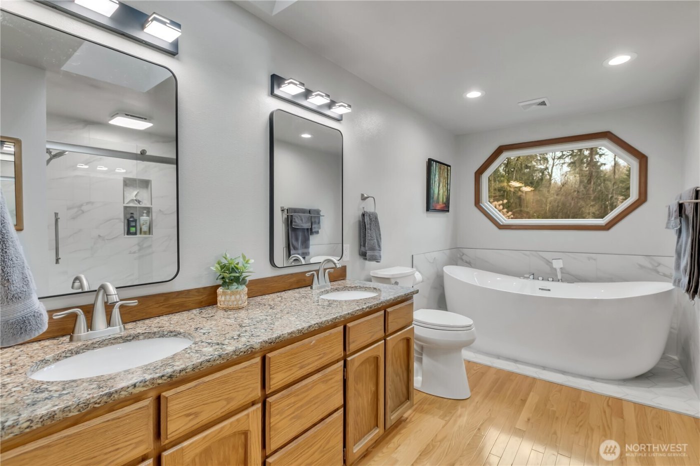 28203 193rd Avenue SE, Kent, WA 98042