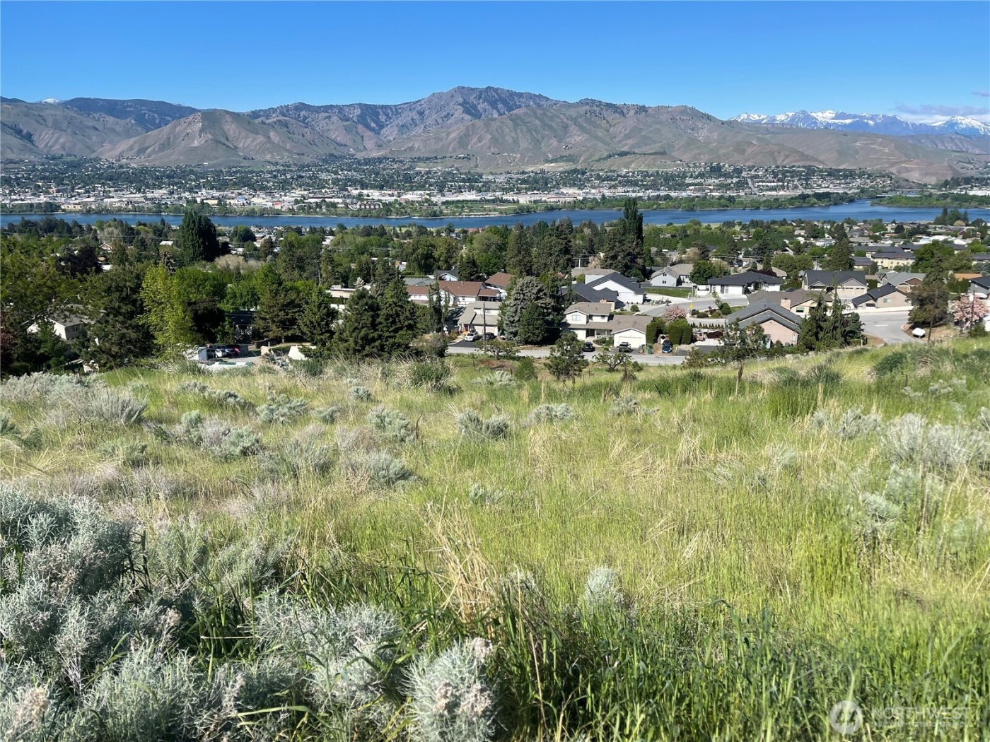 2714 Casa Mia Drive , East Wenatchee, WA 98802