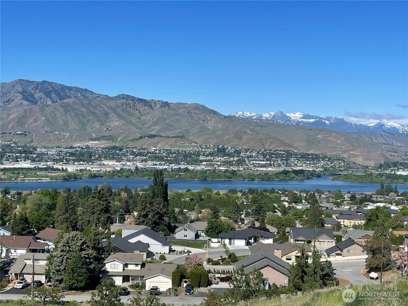 2714 Casa Mia Drive , East Wenatchee, WA 98802