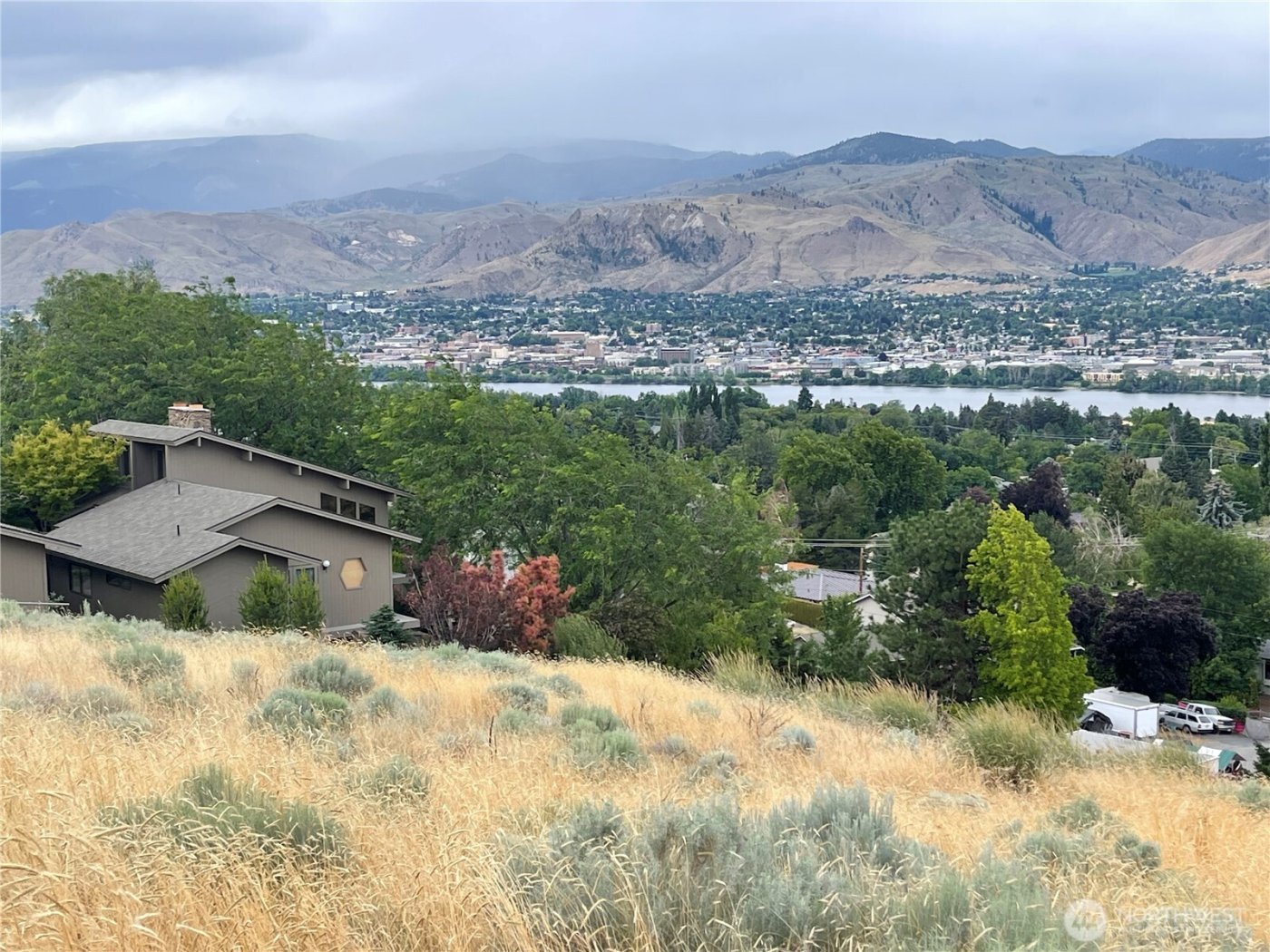 2714 Casa Mia Drive , East Wenatchee, WA 98802