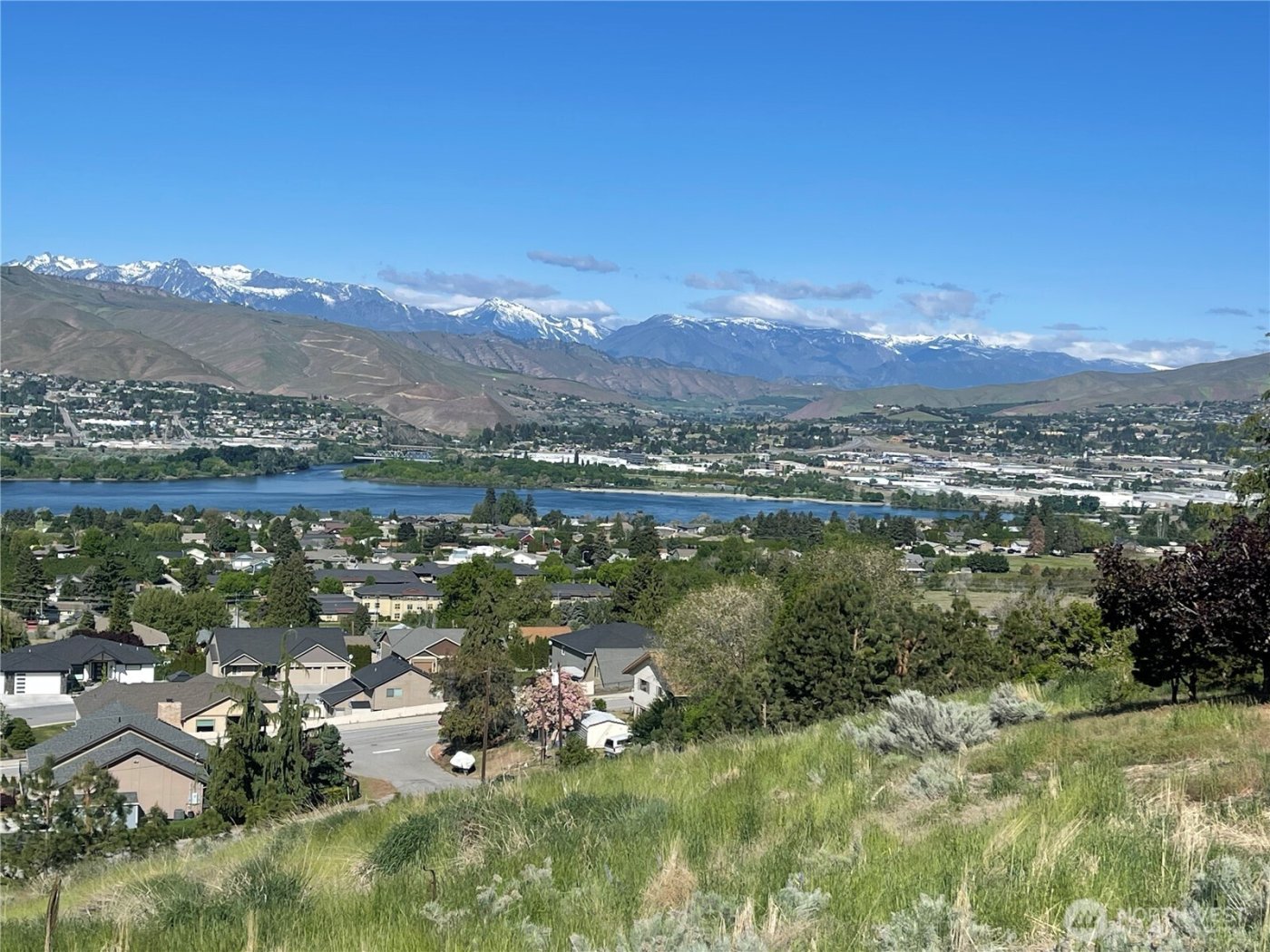 2714 Casa Mia Drive , East Wenatchee, WA 98802