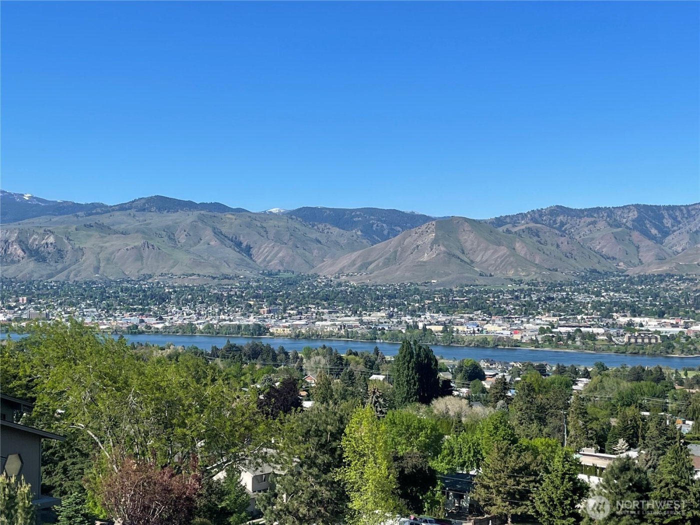 2714 Casa Mia Drive , East Wenatchee, WA 98802