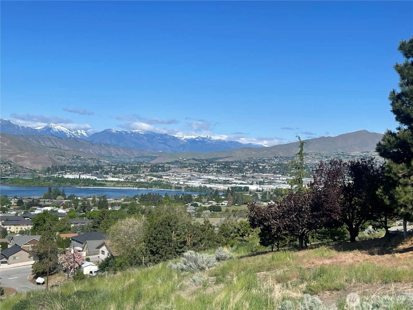 2714 Casa Mia Drive , East Wenatchee, WA 98802