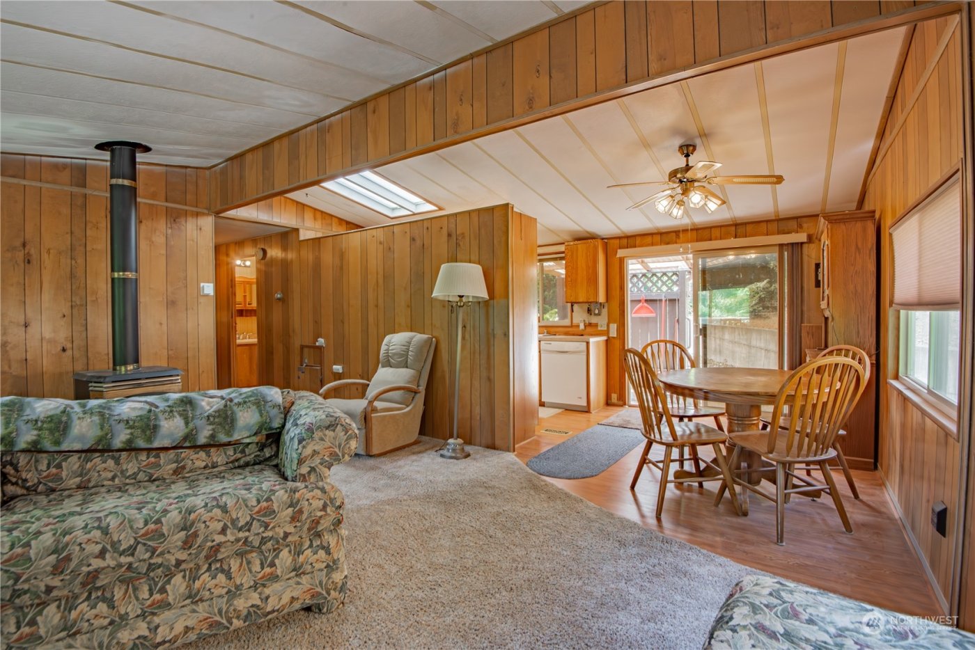 140 N Spindrift Drive , Lilliwaup, WA 98555