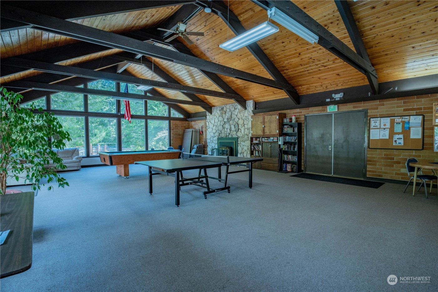 140 N Spindrift Drive , Lilliwaup, WA 98555