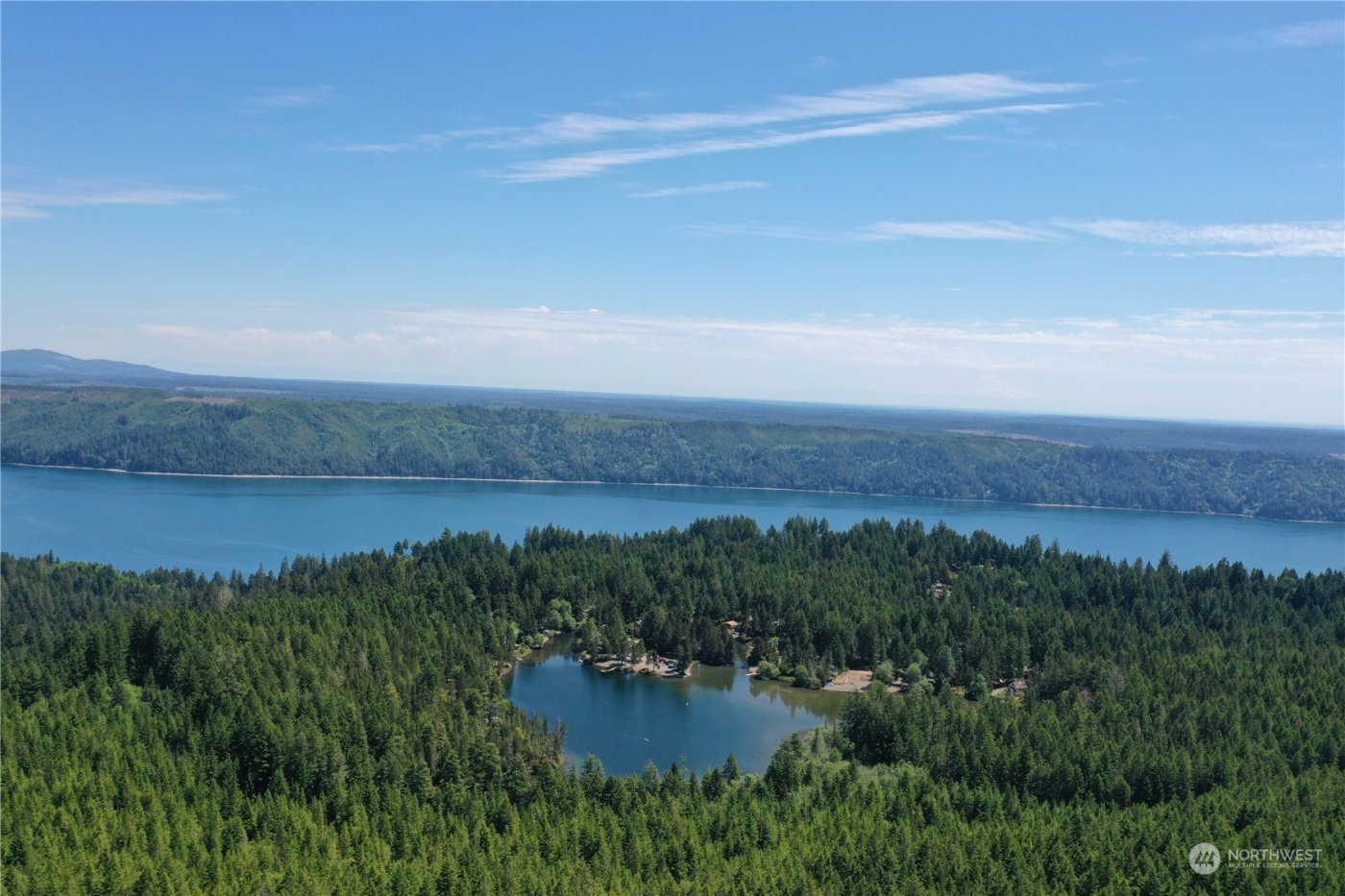 140 N Spindrift Drive , Lilliwaup, WA 98555