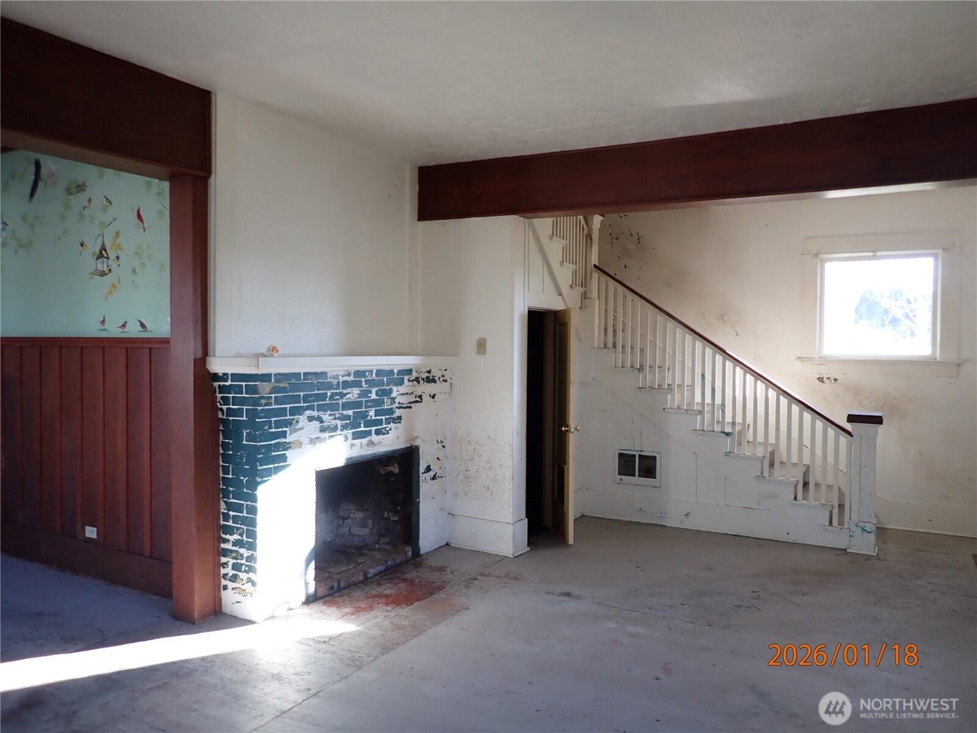 237 13th Street , Raymond, WA 98577