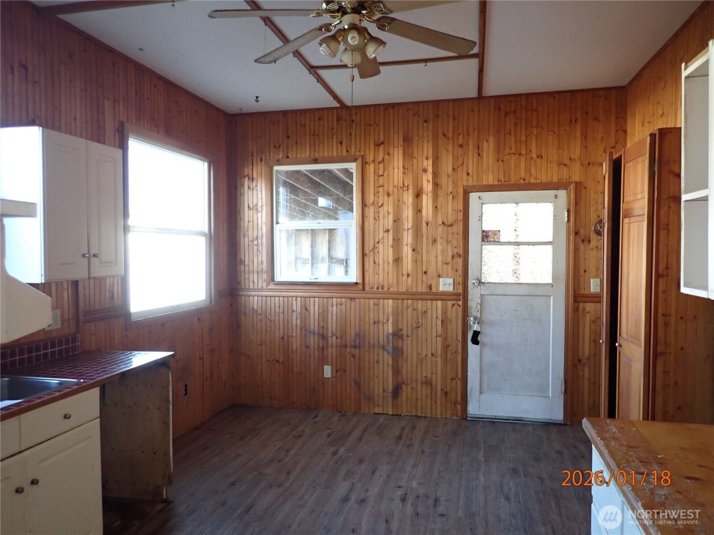 237 13th Street , Raymond, WA 98577