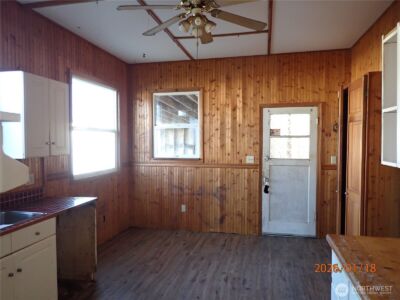 237 13th Street , Raymond, WA 98577 - Photo 19