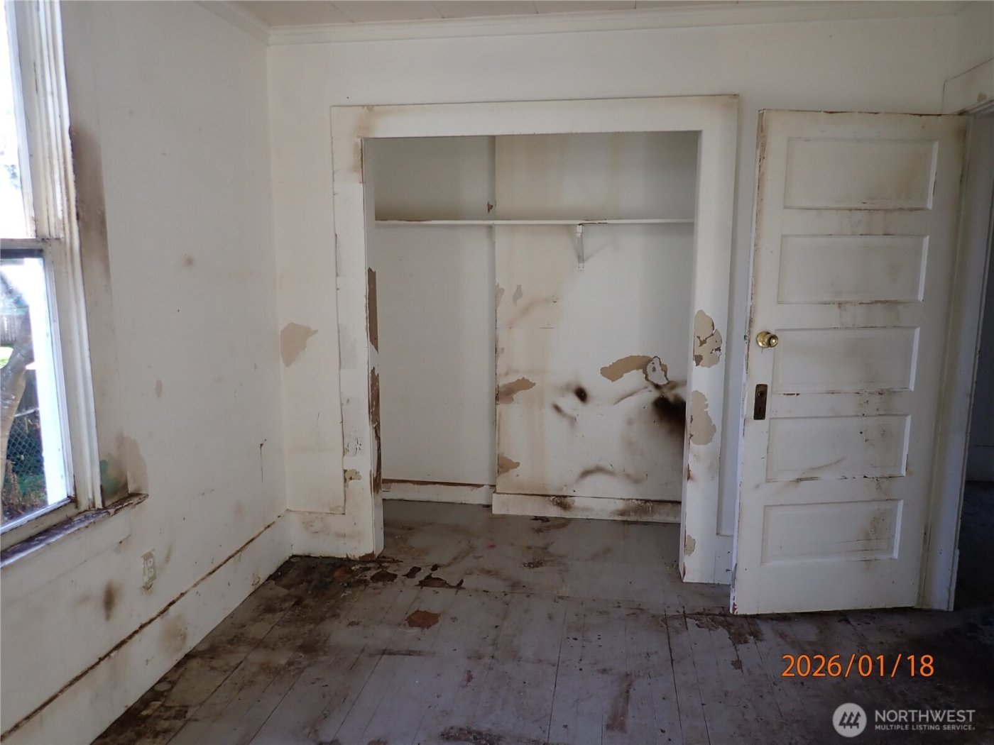 237 13th Street , Raymond, WA 98577