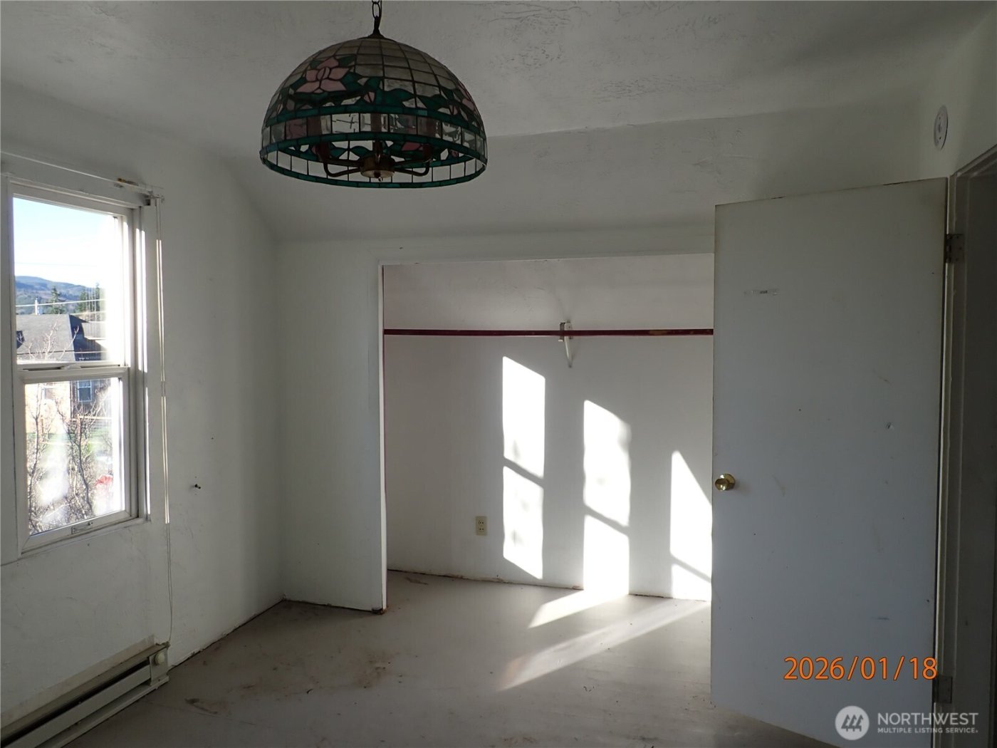 237 13th Street , Raymond, WA 98577