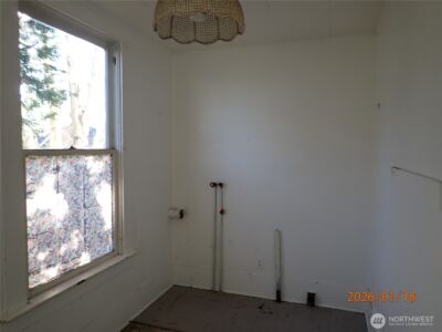 237 13th Street , Raymond, WA 98577 - Photo 32