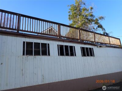 237 13th Street , Raymond, WA 98577 - Photo 6