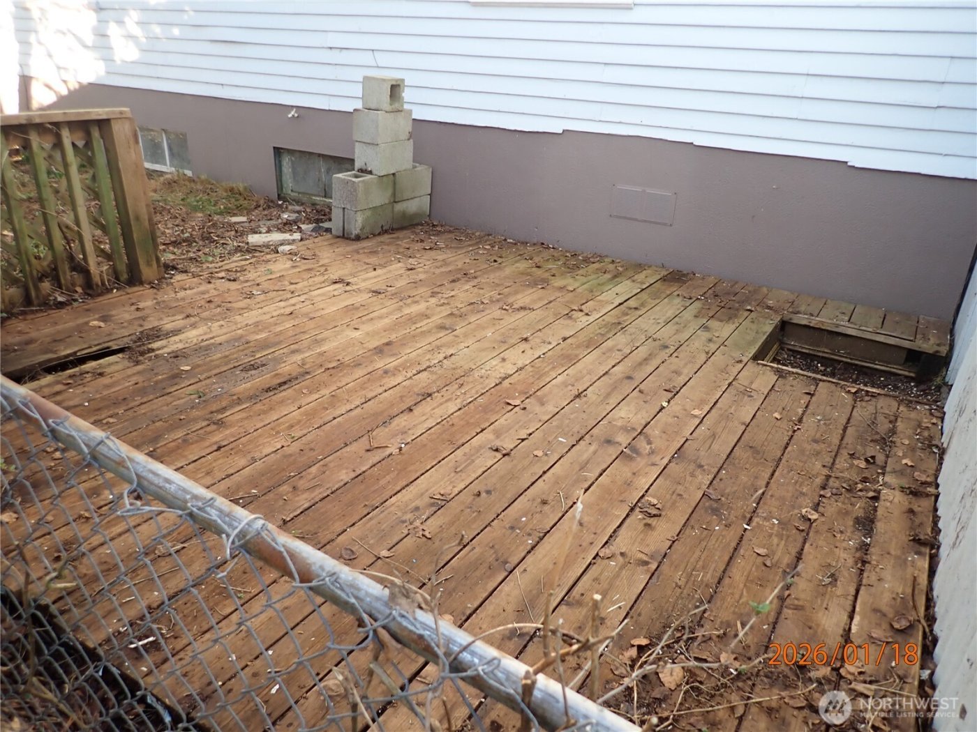 237 13th Street , Raymond, WA 98577