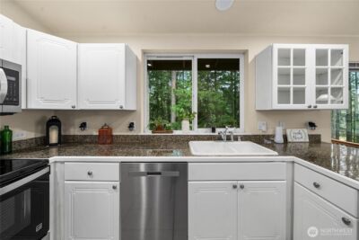 17637 Clear Lake Boulevard SE, Yelm, WA 98597 - Photo 9