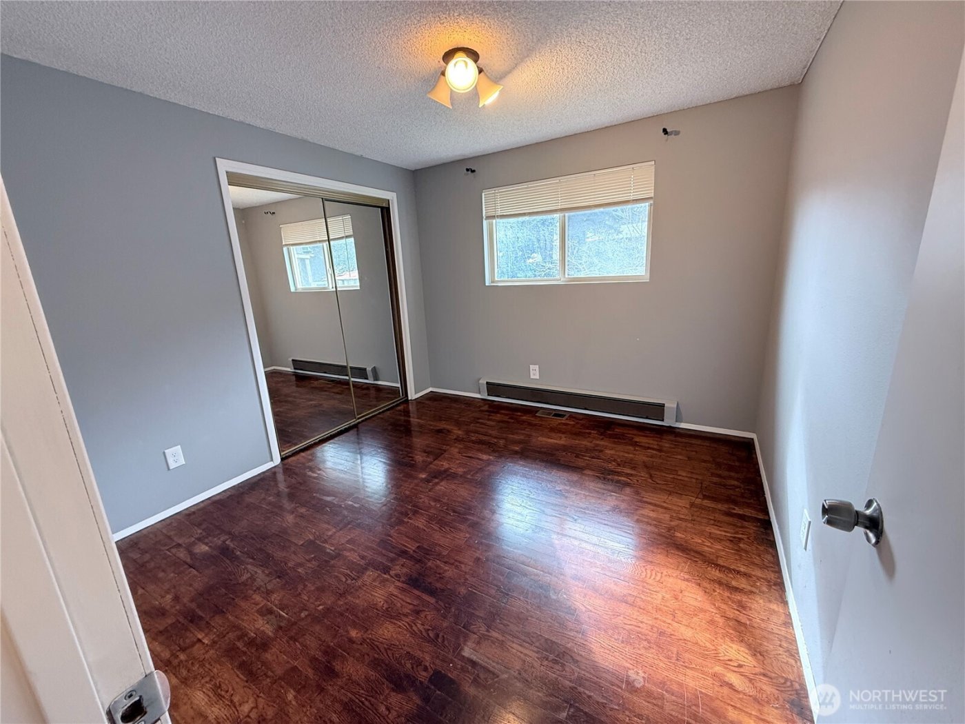 388 NW 11th Court , Oak Harbor, WA 98277