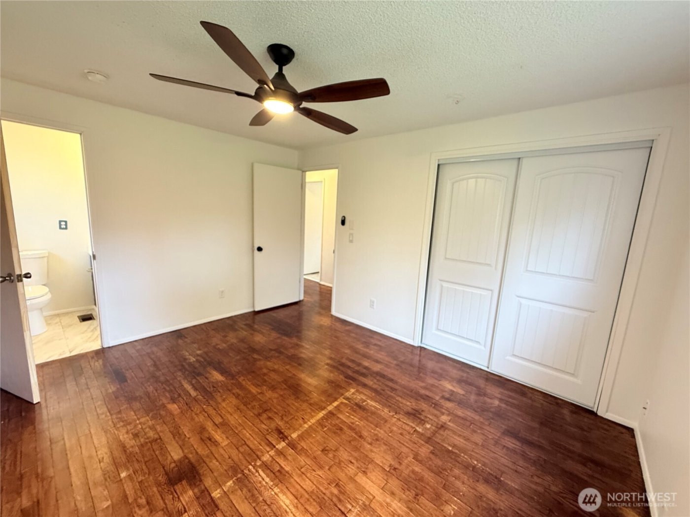 388 NW 11th Court , Oak Harbor, WA 98277