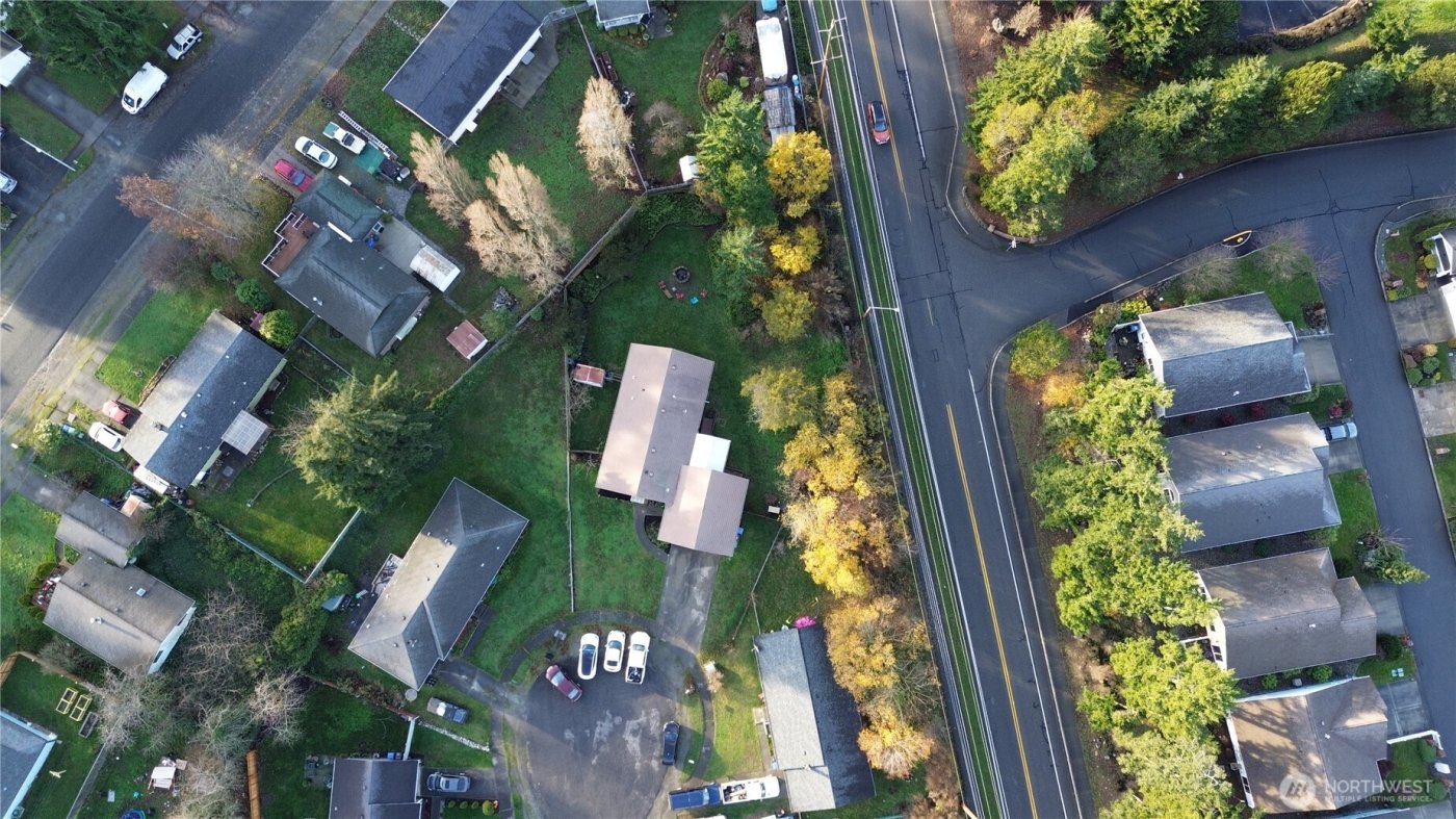 388 NW 11th Court , Oak Harbor, WA 98277