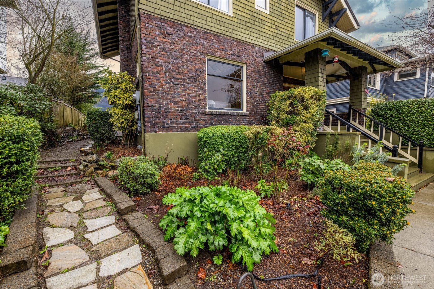 2343 Federal Avenue E, Seattle, WA 98102