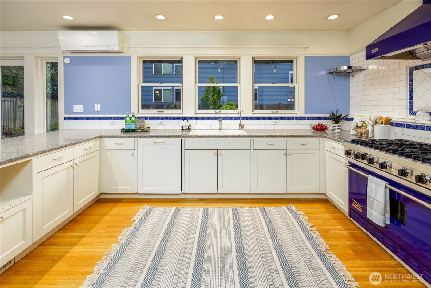 2343 Federal Avenue E, Seattle, WA 98102