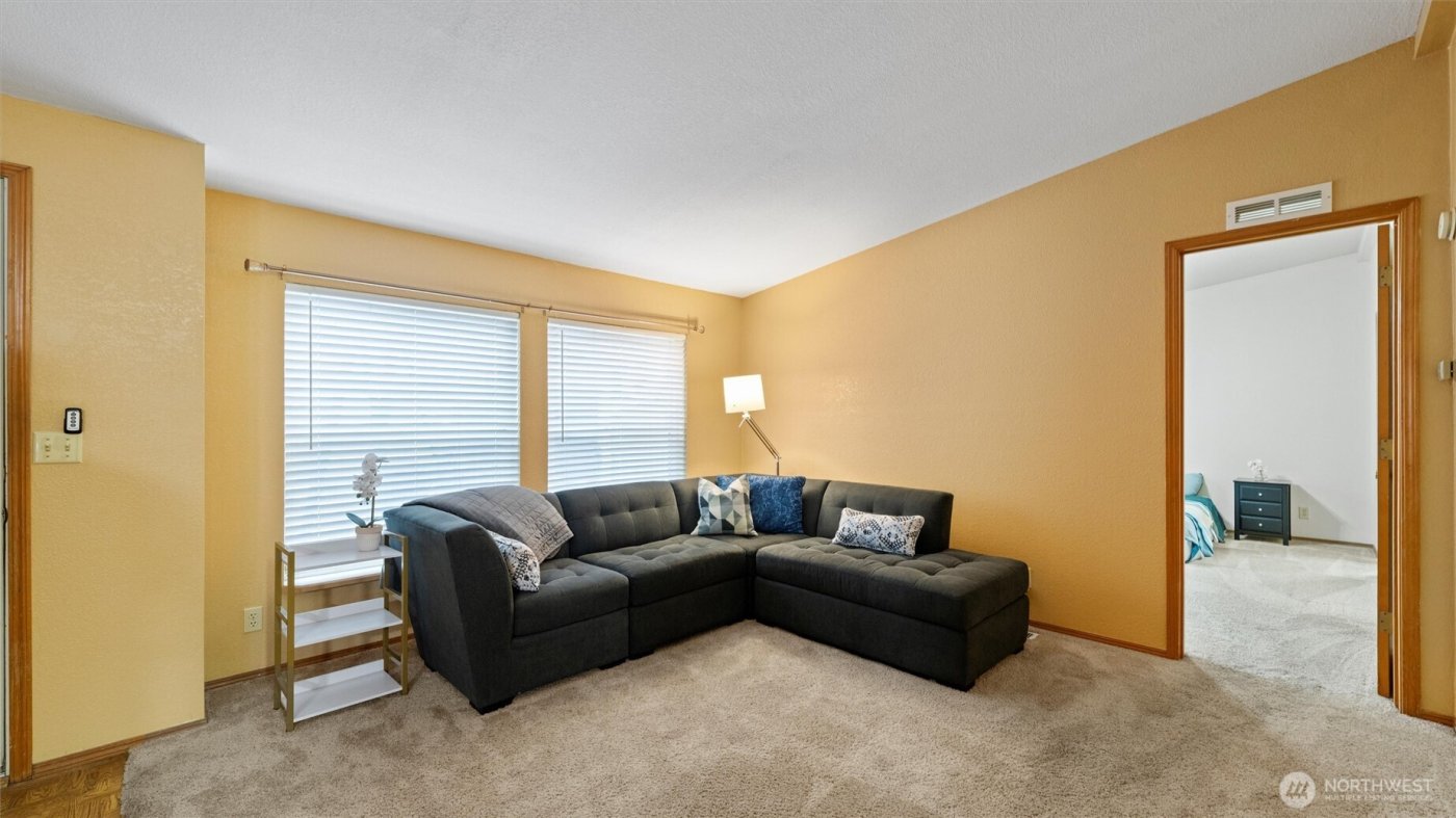 1496 Osprey Lane , College Place, WA 99324