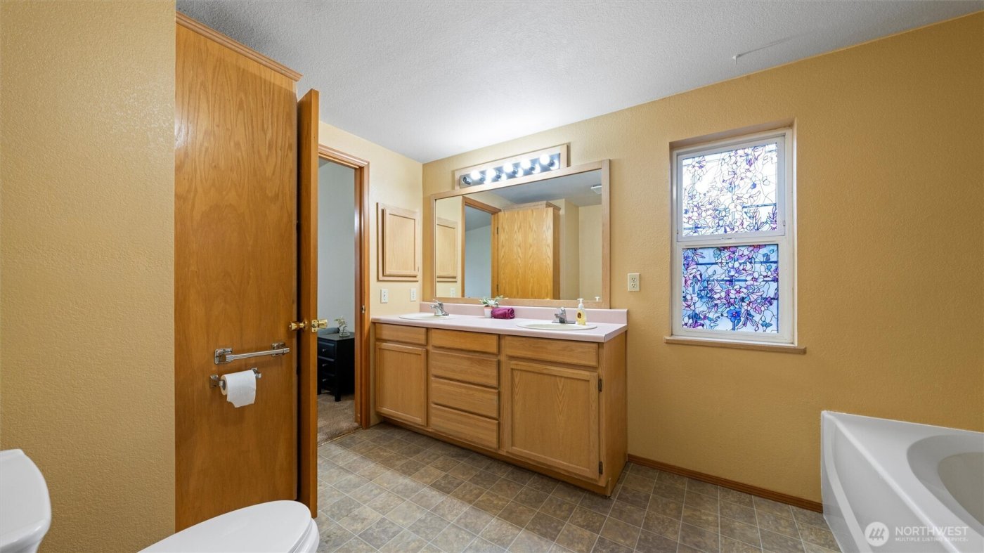 1496 Osprey Lane , College Place, WA 99324