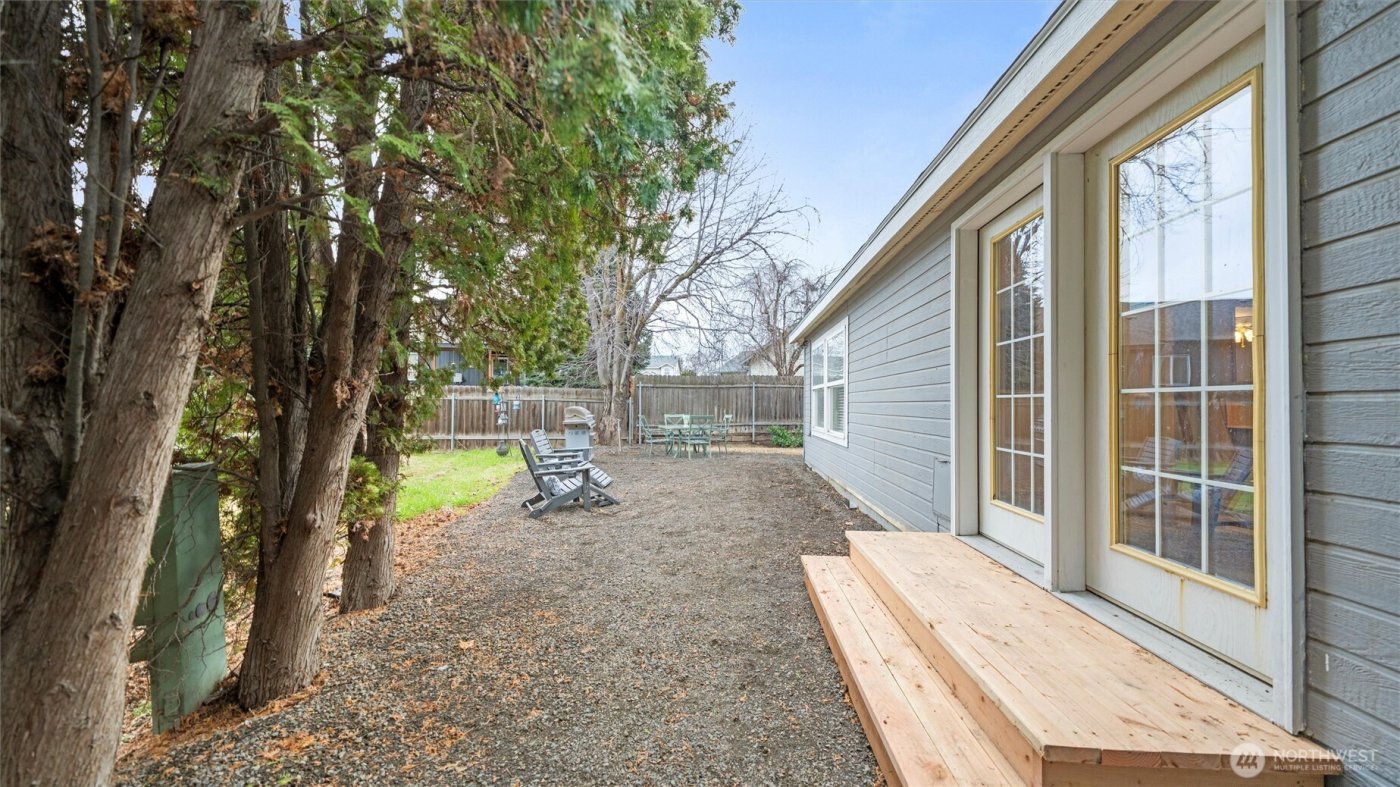 1496 Osprey Lane , College Place, WA 99324