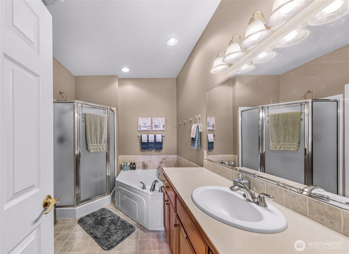 1725 Harrison #106, Lynden, WA 98264