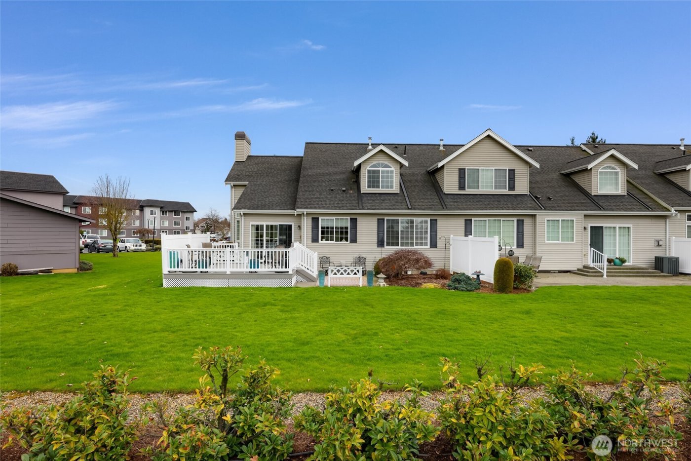 1725 Harrison #106, Lynden, WA 98264