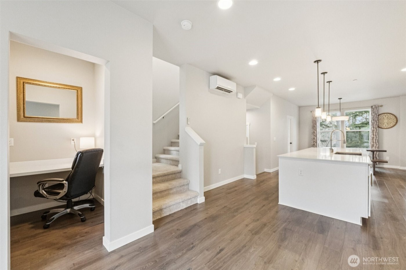 13717 Admiralty Way #J1, Lynnwood, WA 98087