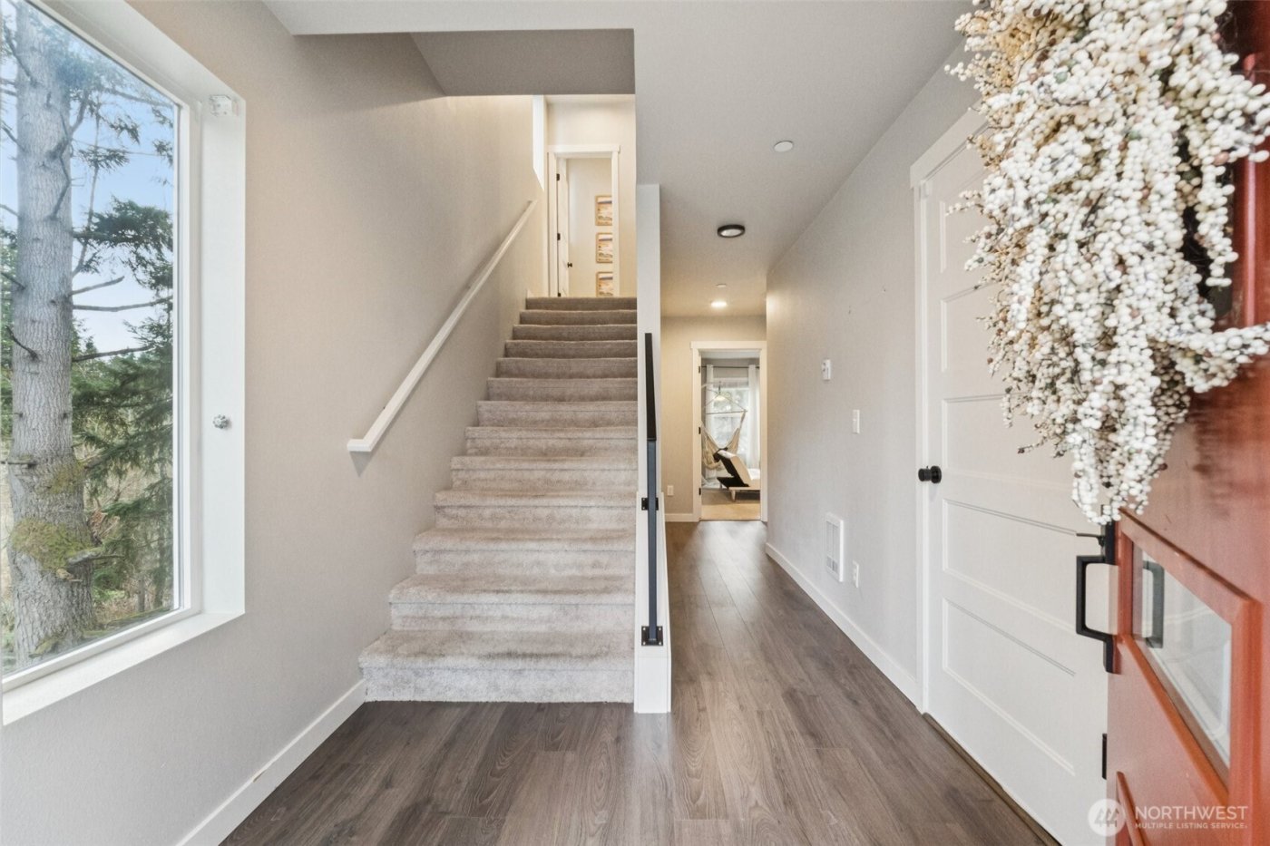 13717 Admiralty Way #J1, Lynnwood, WA 98087