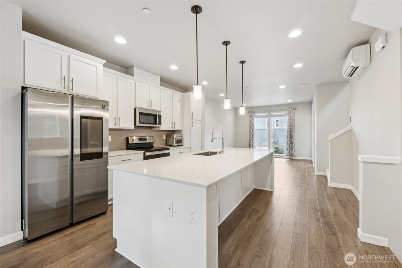 13717 Admiralty Way #J1, Lynnwood, WA 98087